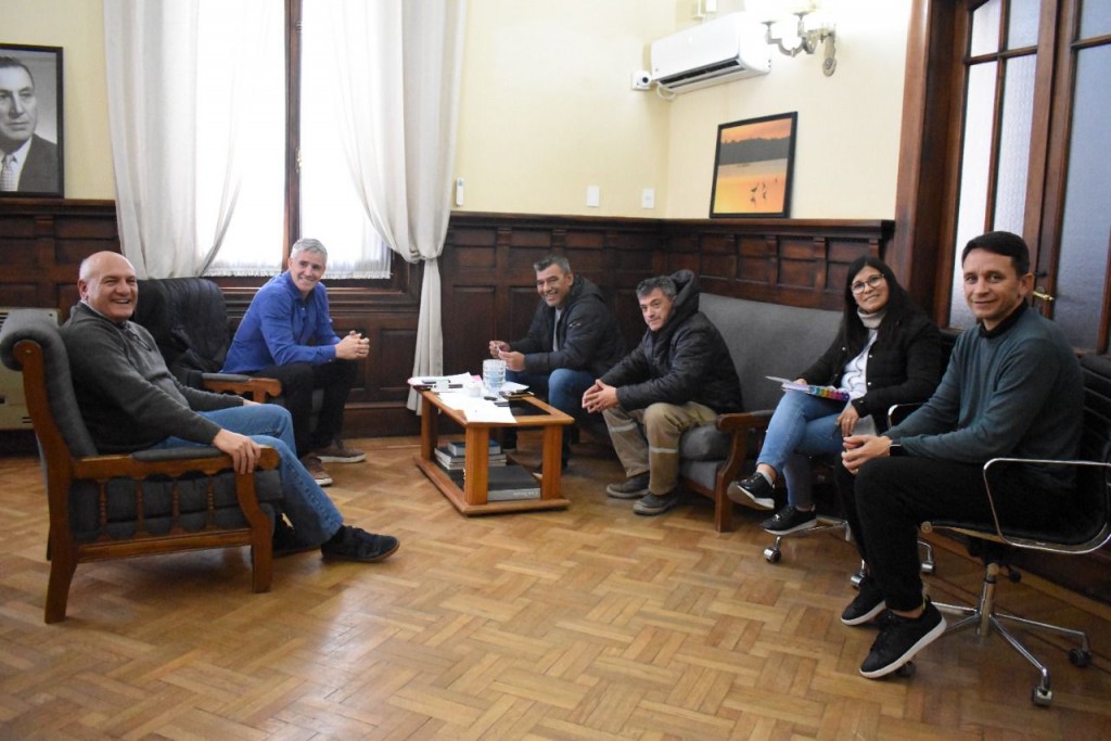 Navarro: Facundo Diz se reunió con los sindicatos de los empleados municipales