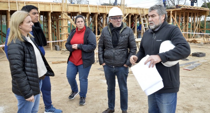 Tigre: Julio Zamora supervisó la construcción de los microestadios de Benavídez y Don Torcuato