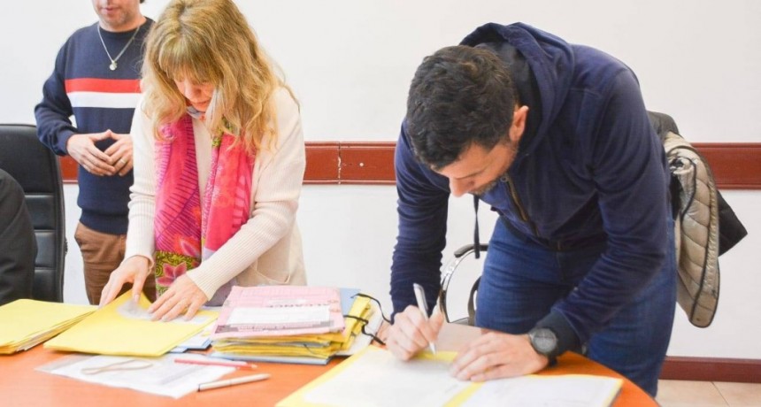 Gral. Rodríguez: El intendente García firmó un compromiso para la construcción de la Escuela Secundaria N°7 