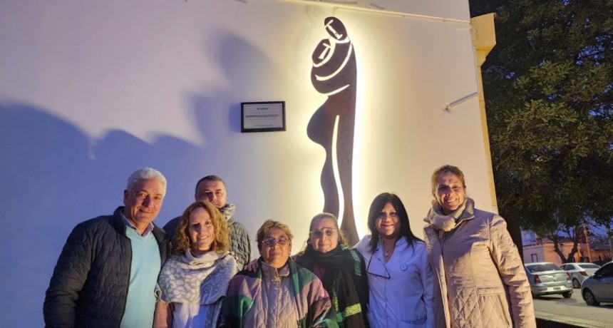 Patagones: Zara participó del descubrimiento de la escultura “Abrazos”