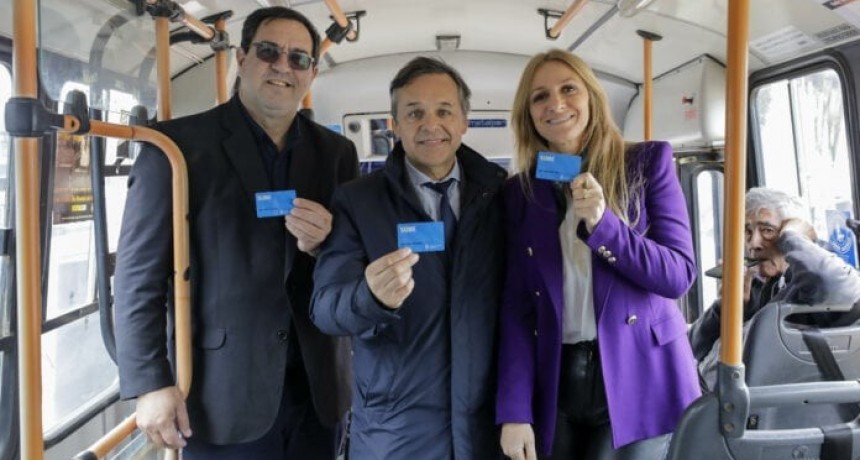 Tarjeta SUBE: El Ministro Giuliano lanzó la prueba piloto del sistema de acreditación de cargas virtuales dentro de los colectivos