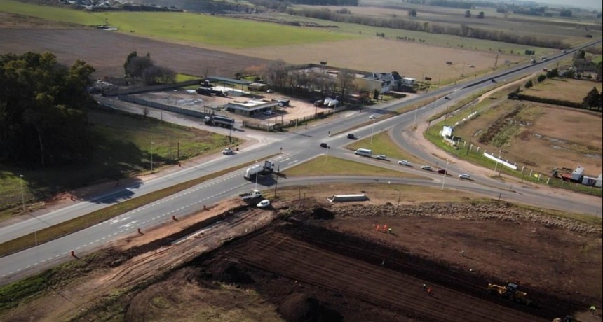 En Buenos Aires, Vialidad Nacional construye el nuevo distribuidor de acceso a Sierras Bayas, sobre la Ruta Nacional 226