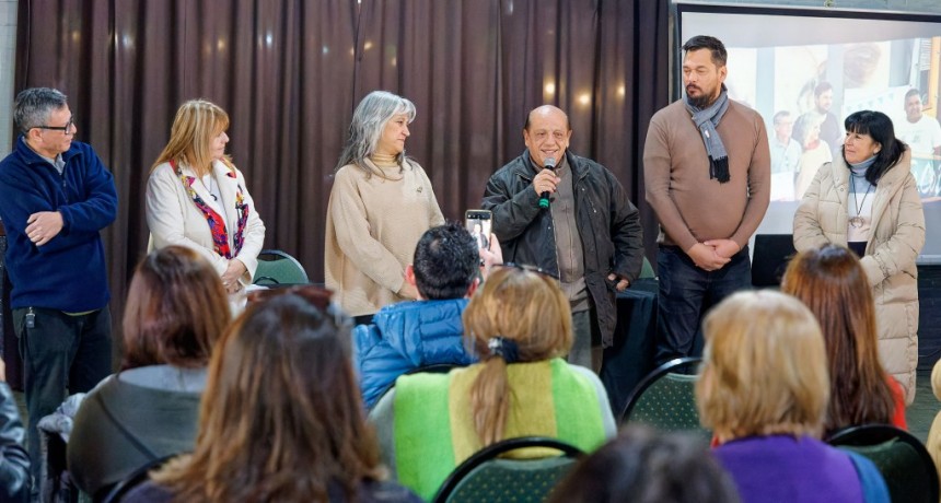 Berazategui: Mussi participó de la Asamblea de las Cooperadoras Escolares del distrito 