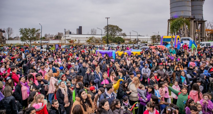 Campana: Cientos de niños y sus familias disfrutaron el Día de las Infancias en la Costanera