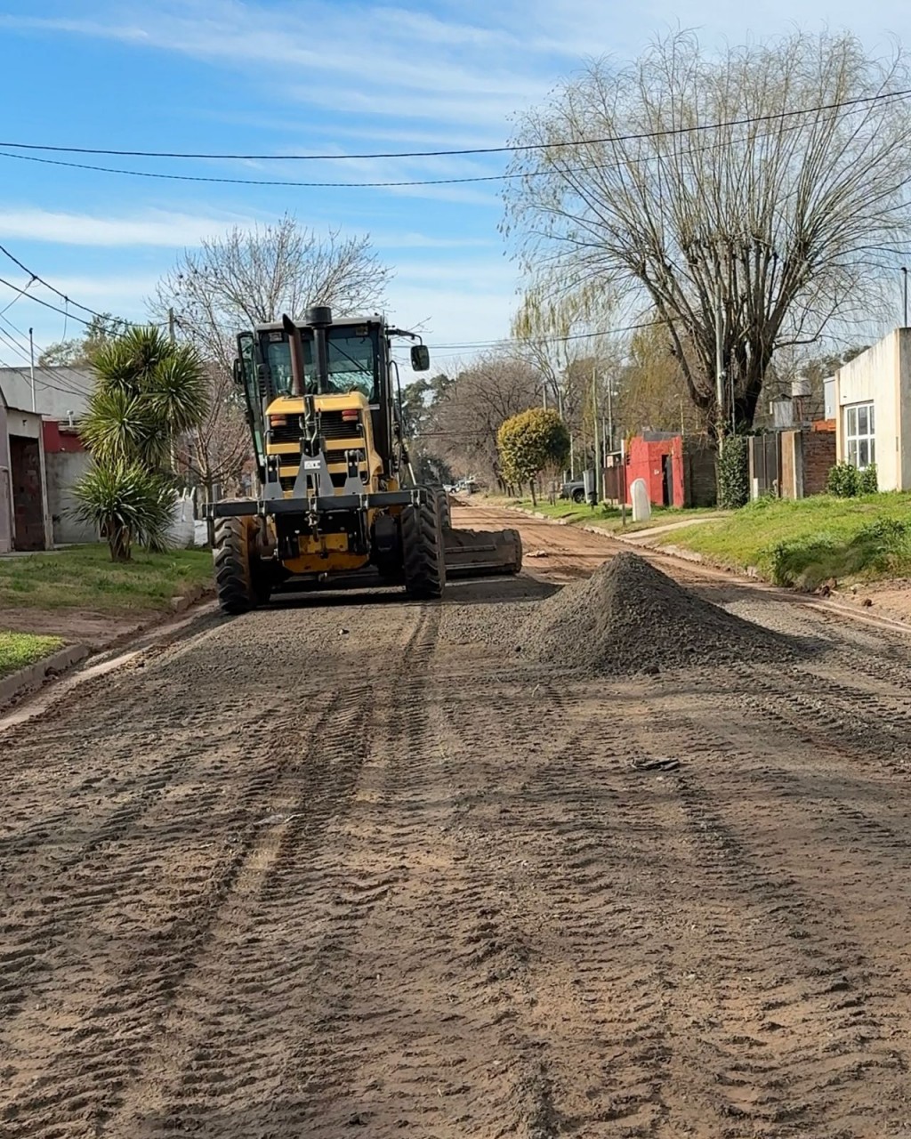 Lincoln: Iniciaron las obras de mejorado con piedra para todo el Barrio La Rural