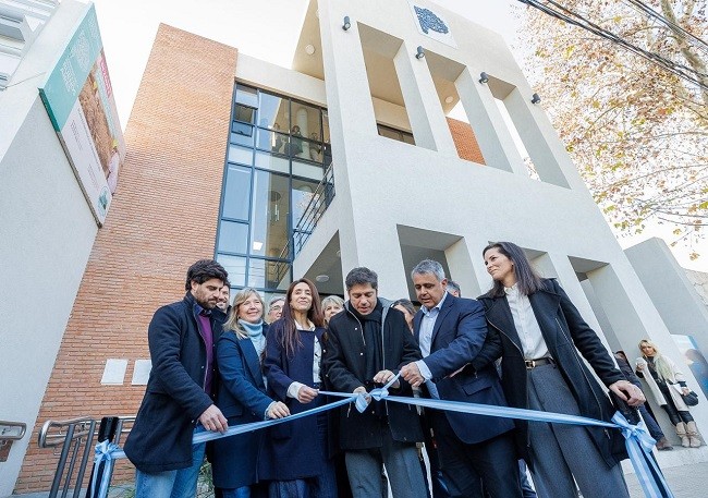 Kicillof y Alvarez Rodríguez inauguraron la Casa de la Provincia en Zárate