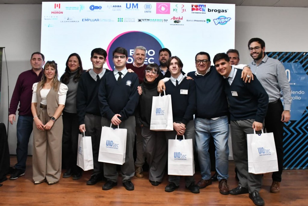 Morón: Miles de estudiantes participaron de la 14ª edición de la Expo UIO-Tec