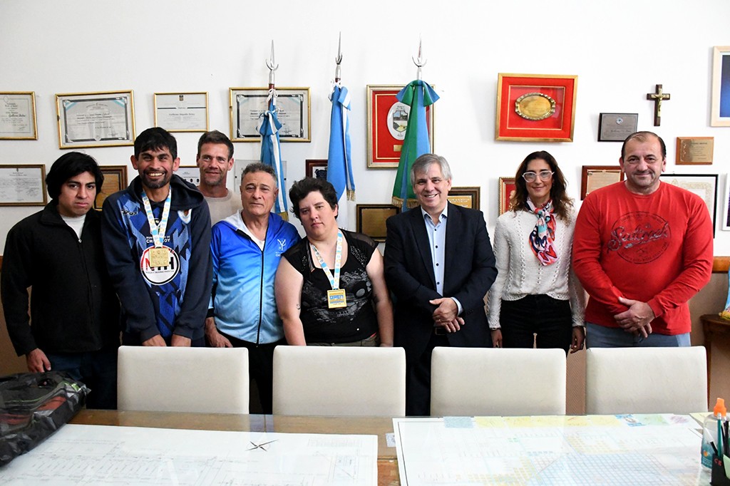 Chivilcoy: Britos entregó un reconocimiento a la delegación que brilló en el Open Panamericano de Judo Inclusivo