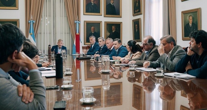 Entre Ríos: Frigerio presidió una nueva reunión de gabinete centrada en obras y eficiencia del Estado