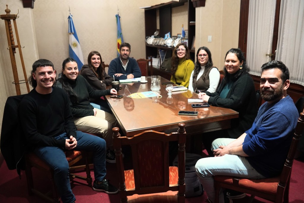 Mercedes: Ustarroz recibi&oacute; a funcionarias provinciales para continuar potenciando el Programa Envi&oacute;n