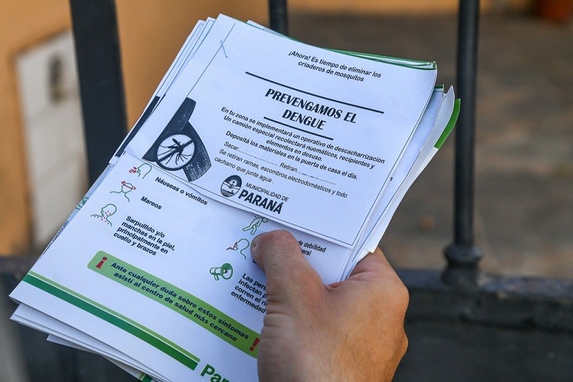 Paran&aacute; (ER): El Municipio realiza una campa&ntilde;a de descacharrizaci&oacute;n en distintas zonas de la ciudad