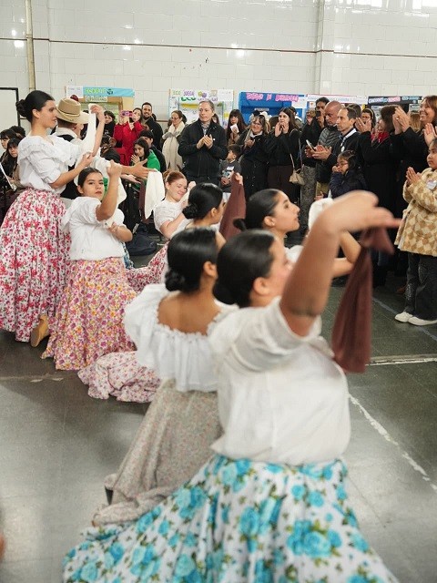 E. Echeverr&iacute;a: Gray visit&oacute; la Feria Regional de Actividades Cient&iacute;ficas y Tecnol&oacute;gicas Educativas 