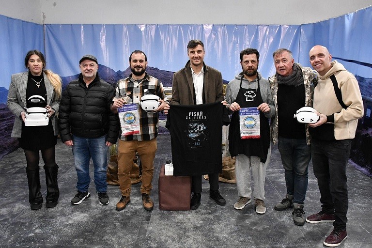 Mor&oacute;n: Se present&oacute; &ldquo;Pisar Malvinas&rdquo; la experiencia para conocer las Islas a trav&eacute;s de la realidad virtual