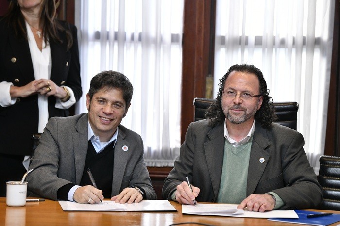 Kicillof suscribi&oacute; convenios en materia de investigaci&oacute;n cient&iacute;fica y desarrollo agrario en Uruguay