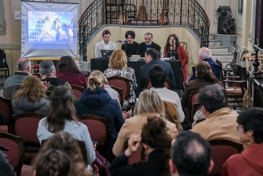 Paran&aacute; (ER): &ldquo;Pensar Paran&aacute;&rdquo; cerr&oacute; su ciclo con una jornada para conocer y valorar la historia de la ciudad