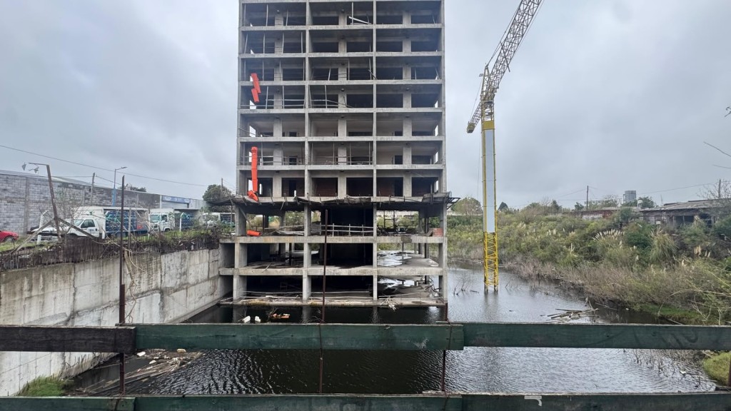 Escobar: La Justicia confirm&oacute; la demolici&oacute;n del edificio Floreal del Sol