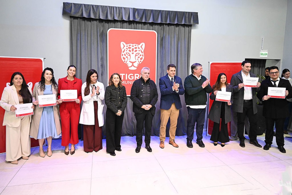 Tigre: Zamora encabez&oacute; la entrega de diplomas a nuevos egresados del sistema de salud p&uacute;blica del distrito