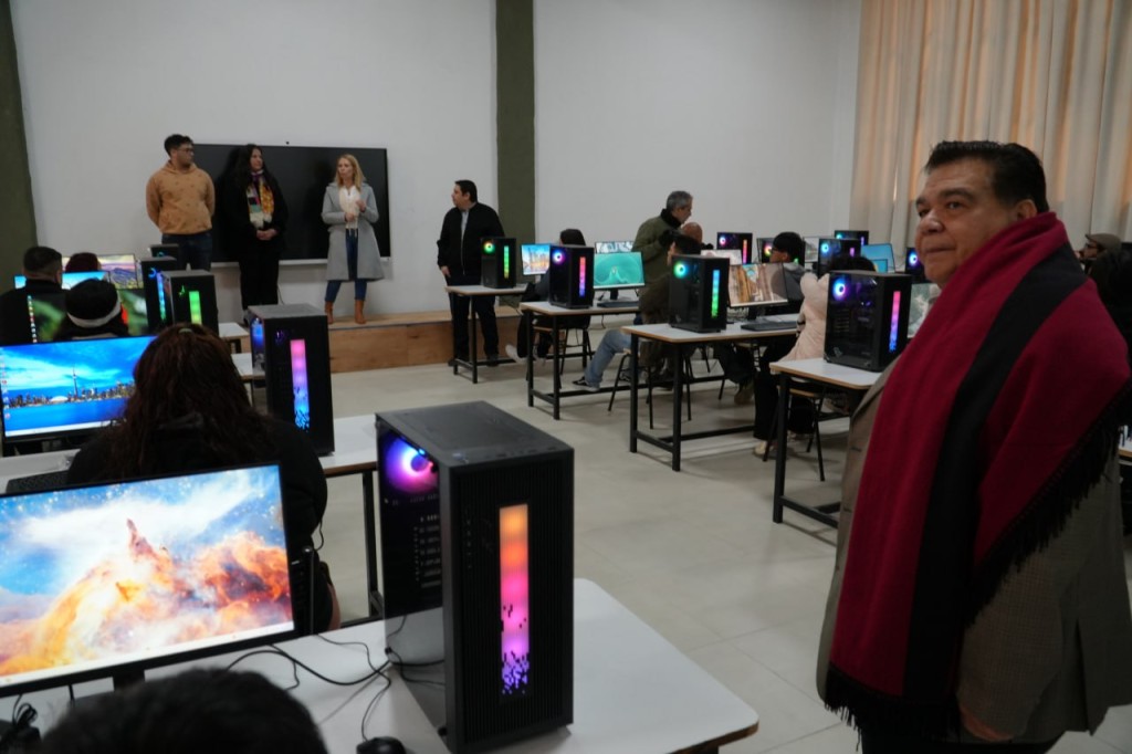 Mario Ishii acompa&ntilde;&oacute; el inicio de clases de la UTN en el Polo Universitario Internacional de Jos&eacute; C. Paz