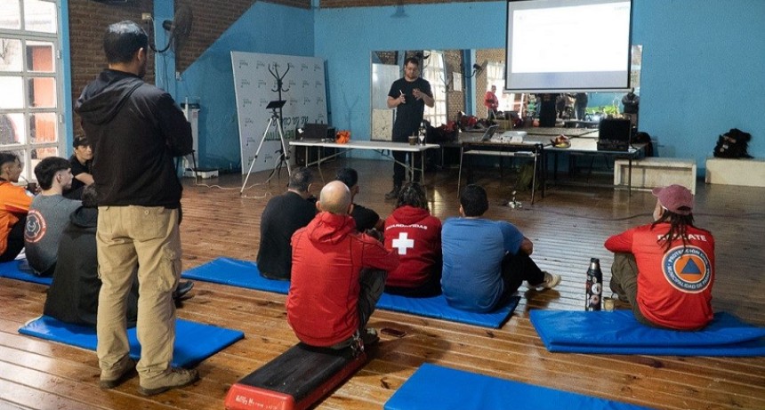 Paran&aacute; (ER): Se realiz&oacute; una jornada de capacitaci&oacute;n para auxiliares de Protecci&oacute;n Civil 