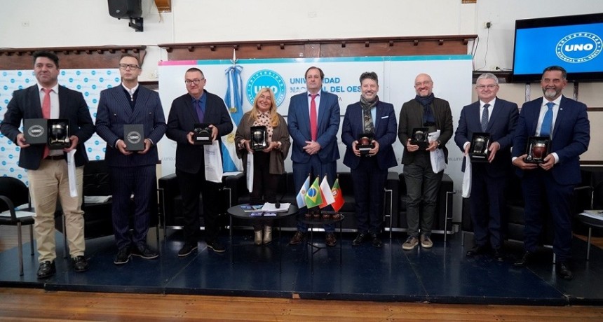 Merlo: La Universidad Nacional del Oeste firm&oacute; nuevos convenios para los estudiantes 