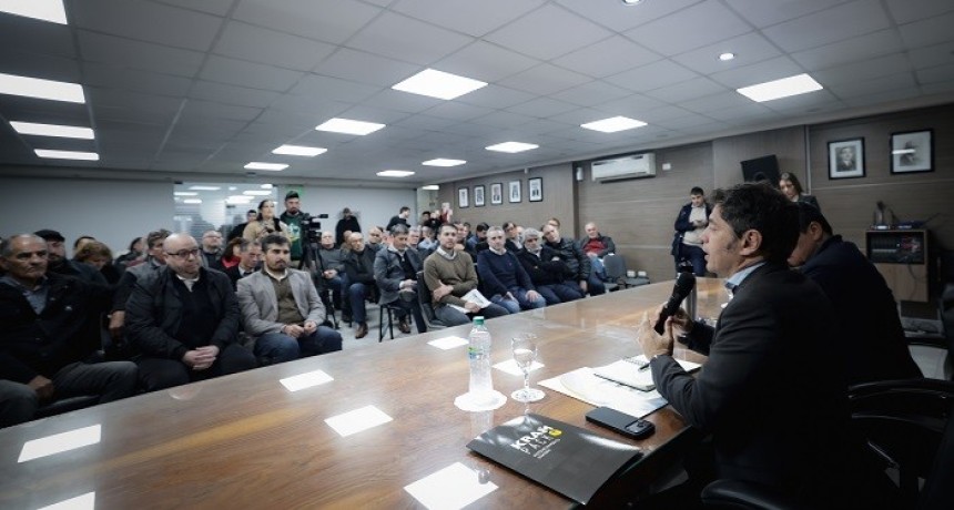Kicillof se reuni&oacute; con intendentes chaque&ntilde;os, dirigentes gremiales y representantes del sector productivo local