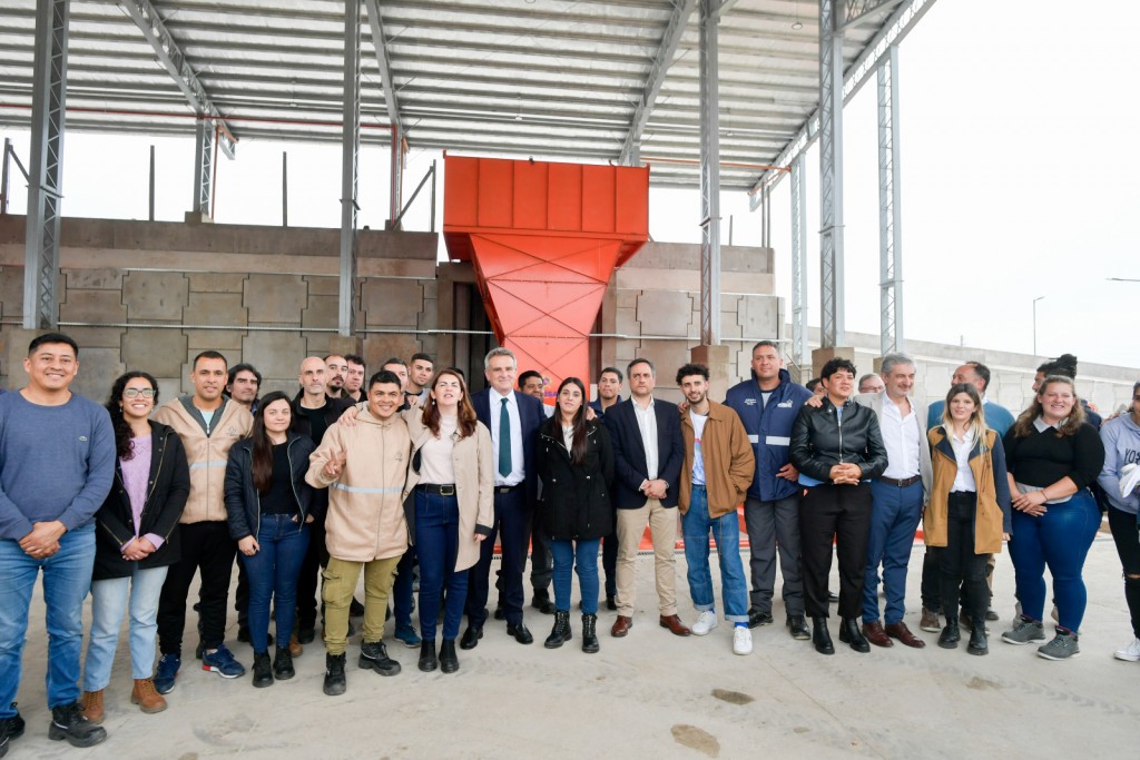 Rossi y Cabandié inauguraron un centro ambiental en Moreno 