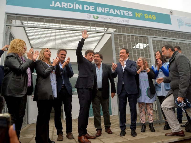 F. Varela: Andrés Watson, Axel Kicillof y Gabriel Katopodis inauguraron el Jardín de Infantes N°949 en Santa Rosa