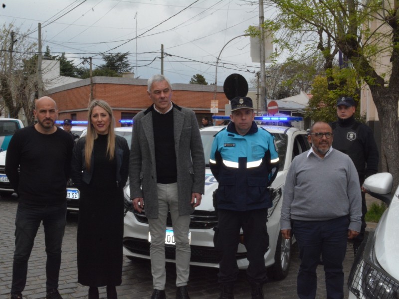 Berisso: Cagliardi recibió cinco nuevos patrulleros para la ciudad