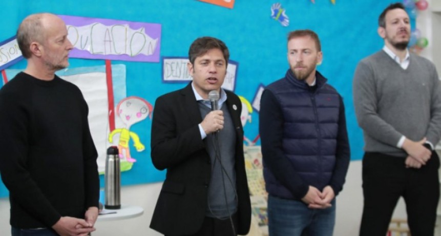 Kicillof lanzó una línea de crédito especial para trabajadores y trabajadoras de la educación