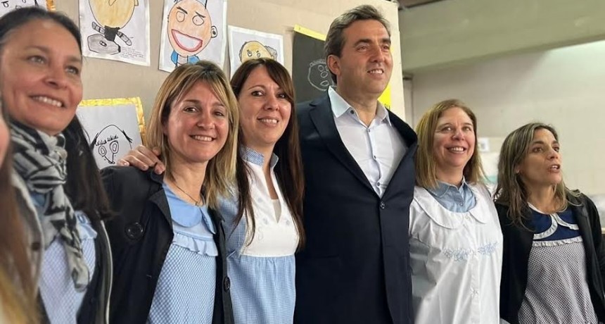 Luján: Boto encabezó el acto conmemorativo por el Día del Maestro 