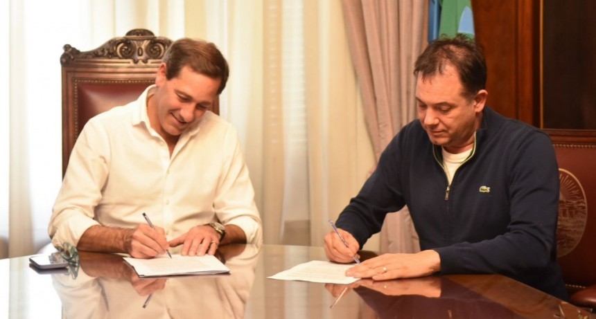 La Plata: Garro confirmó el cobro del bono de $30 mil y una suba paritaria del 26% para los municipales
