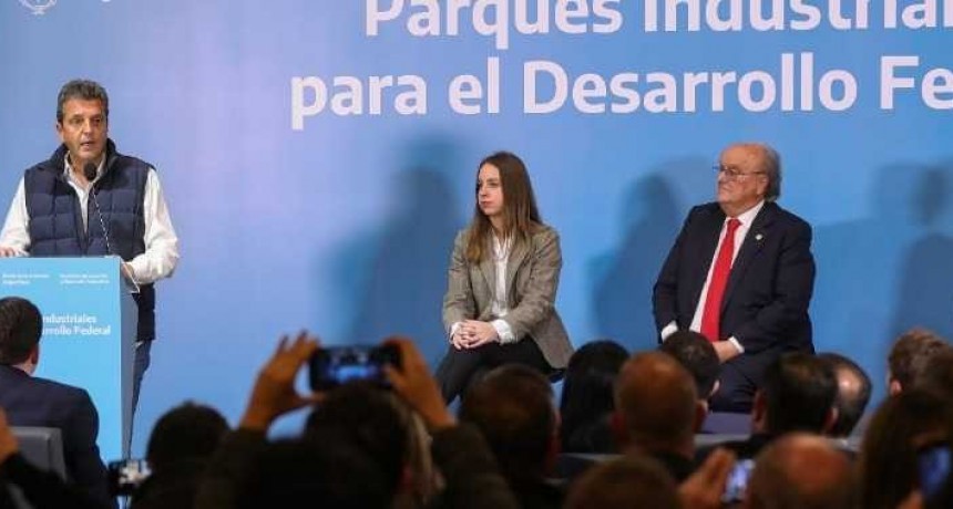 Massa anunció inversiones por $4.800 millones para potenciar a los parques industriales de todo el país