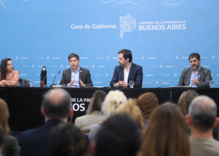 Kicillof y Kreplak presentaron la campaña bonaerense de prevención frente al dengue