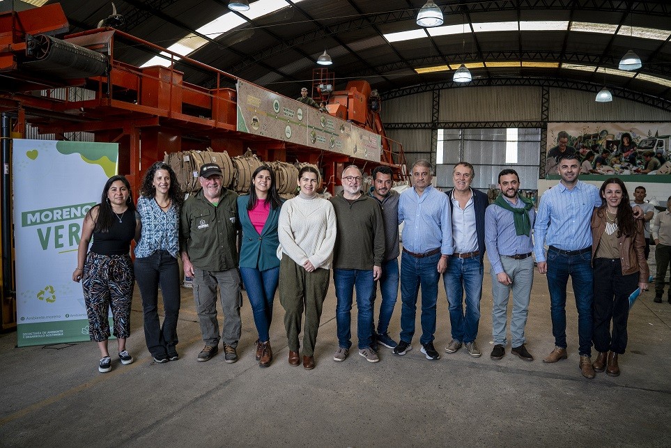 Moreno: Fernández y Sabbatella recorrieron la Planta Recicladora “La Porteña”