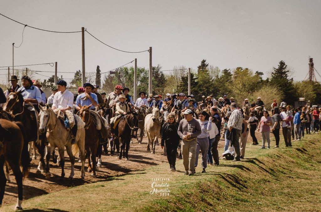 Rivadavia: Con más de 400 inscriptos, comenzó la cabalgata del 114° Aniversario 