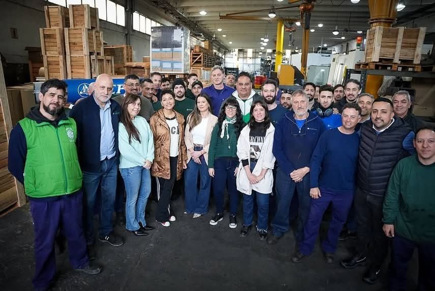 Quilmes: Mendoza visitó la empresa Repicky SA 
