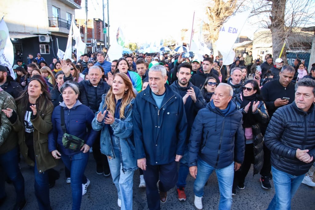 Avellaneda: Ferraresi cerró la campaña electoral con la Caminata para la Victoria