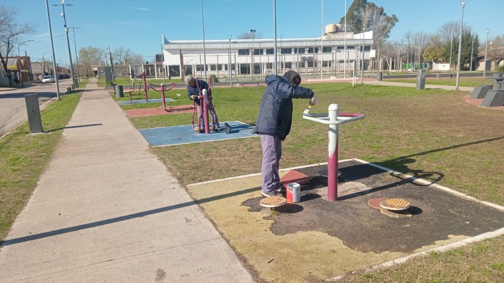 Pte. Perón: El Municipio avanza en la puesta en valor de las plazas