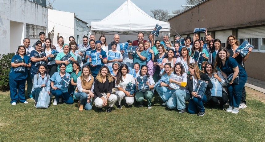 Lincoln: El Municipio entregó nueva indumentaria para el personal de salud