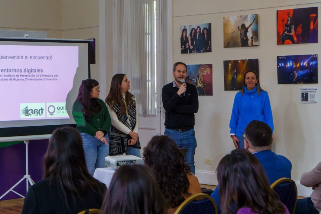 Quilmes: Se realiz&oacute; la primera jornada de formaci&oacute;n en ciudadan&iacute;a y entornos digitales para trabajadores y docentes