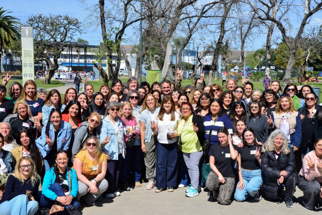 Katopodis reuni&oacute; a mujeres en San Mart&iacute;n y habl&oacute; de la construcci&oacute;n pol&iacute;tica hacia 2027