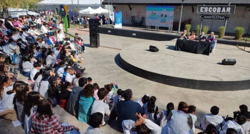 Escobar: El Municipio se prepara para una nueva edici&oacute;n de la Feria Universitaria y la Feria del Libro