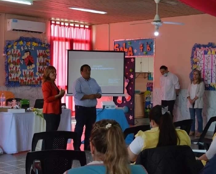 Corrientes: Docentes se capacitaron en Educación Digital en los CDI