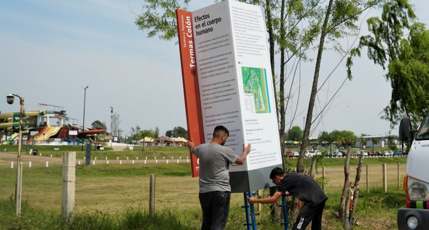 Colón (ER): Se colocaron cartelería turística en distintos puntos de la Ciudad