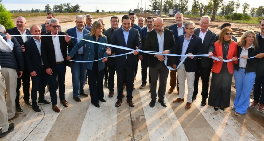 Corrientes: Valdés inauguró obras en el parque industrial de Paso de los Libres