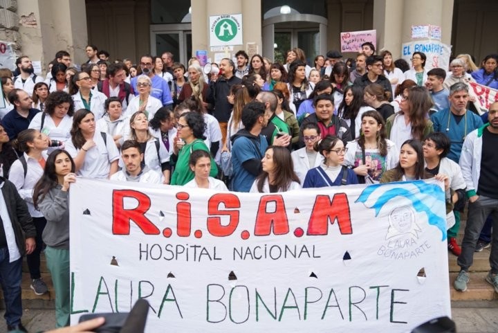 Analía Cardamone del Hospital Bonaparte advierte: “No puede haber especulación sobre la salud y menos sobre la salud mental. La salud es un derecho”