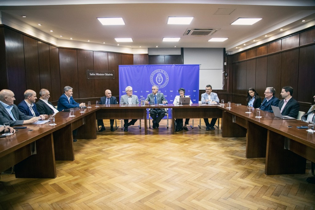 El Gobierno Nacional conformó una mesa de trabajo con obras sociales nacionales y provinciales