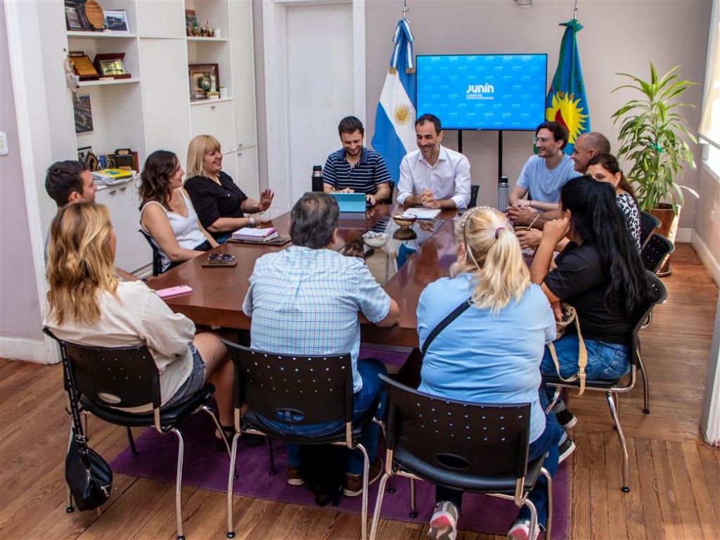 Junín: Petrecca mantuvo un nuevo encuentro con fomentistas de la ciudad