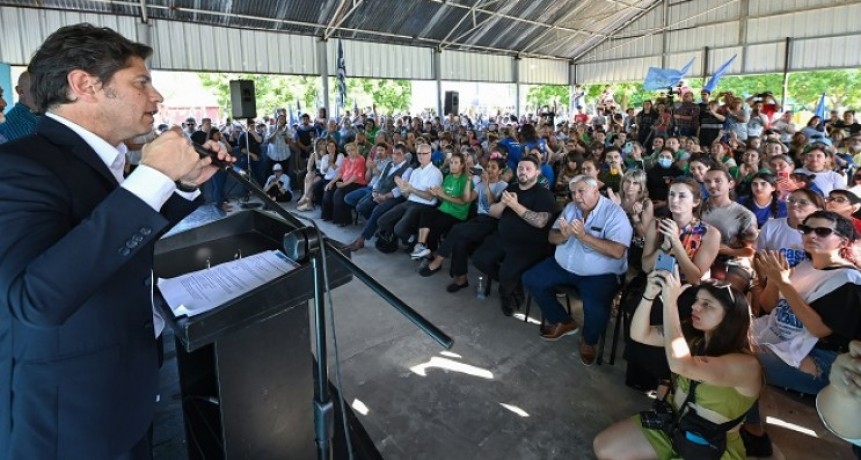 Kicillof encabezó un encuentro provincial de salud popular y comunitaria en Ensenada