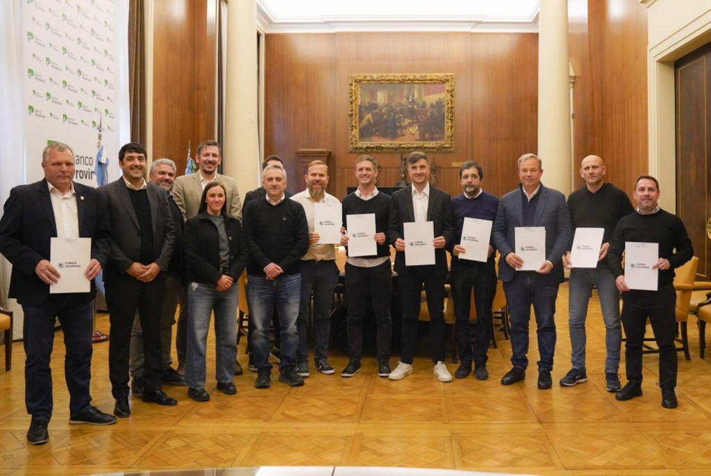 Ituzaingó: Descalzo firmó un convenio con Fuerza Solidaria para fortalecer el Desarrollo Social en el distrito 
